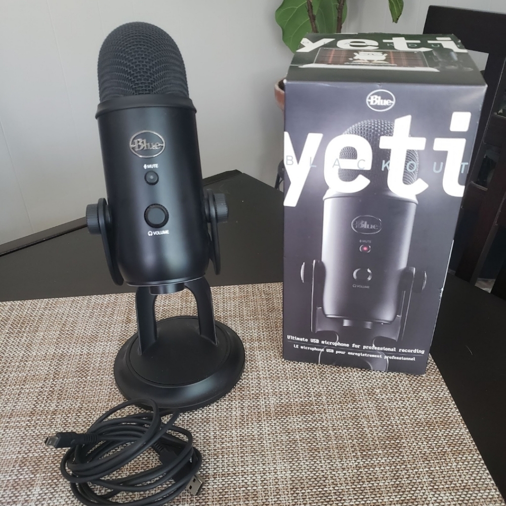 Blue Yeti USB Microphone